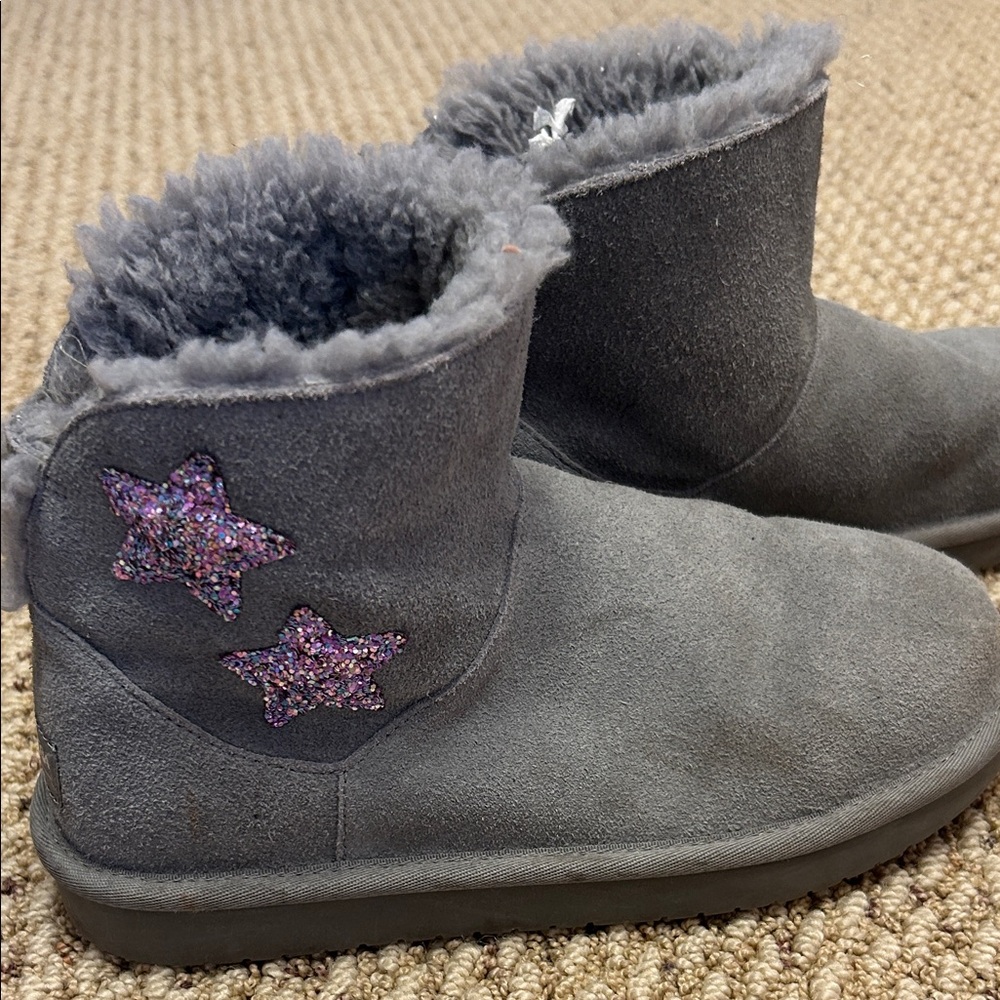 Koolaburra Gray Suede Boots with Glitter Accents